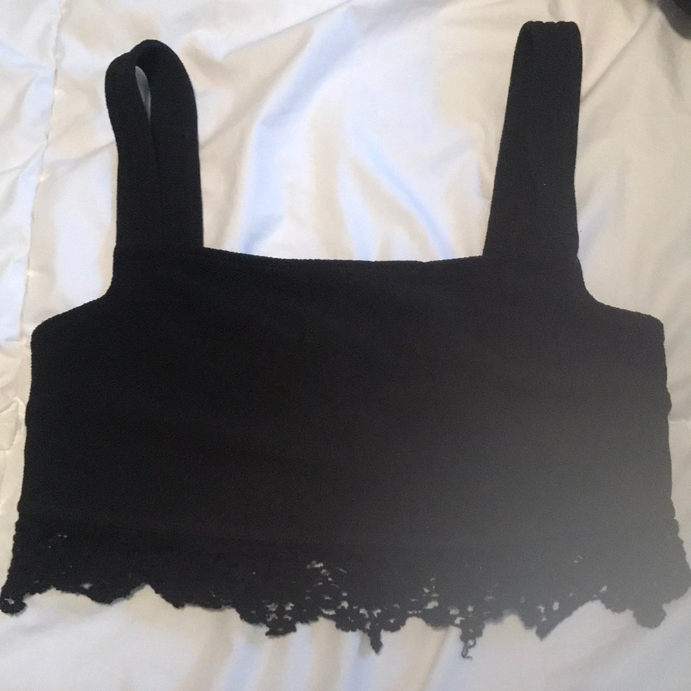 Kendall + Kylie crop top